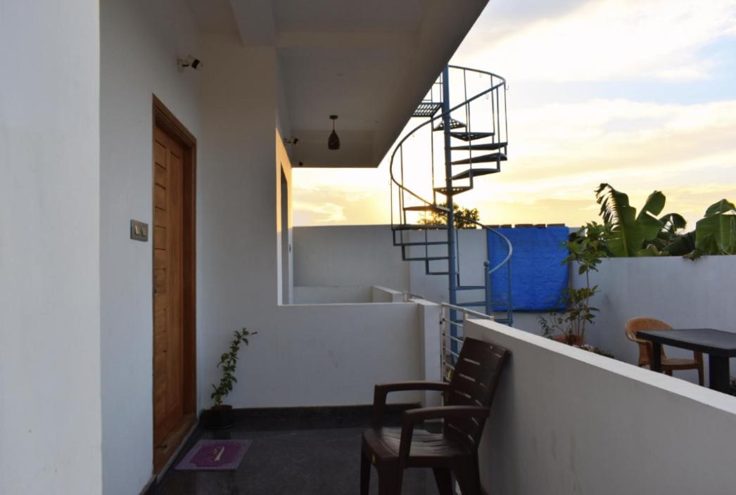 Dkv Beach View Bahur Dış mekan fotoğraf
