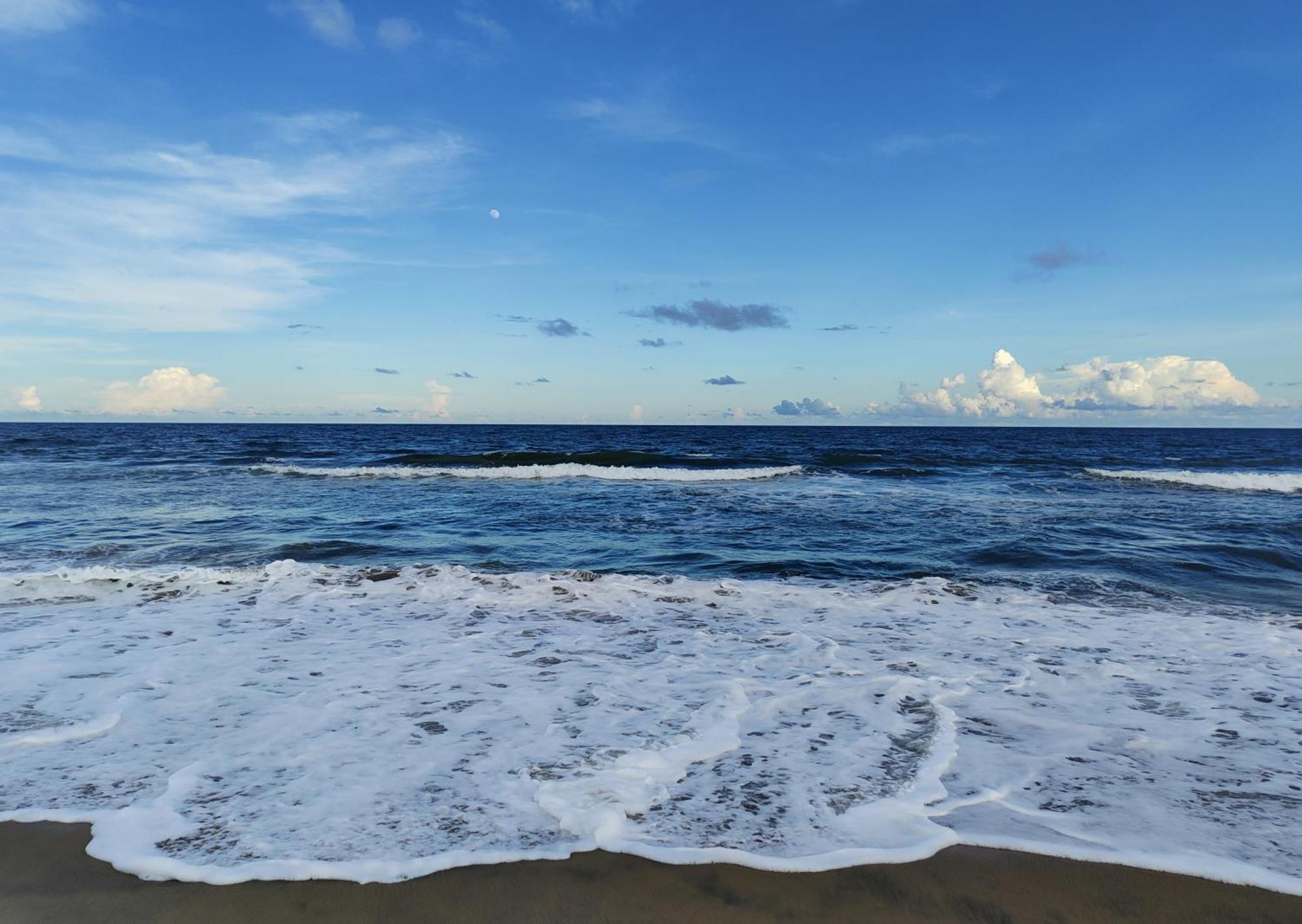 Dkv Beach View Bahur Dış mekan fotoğraf