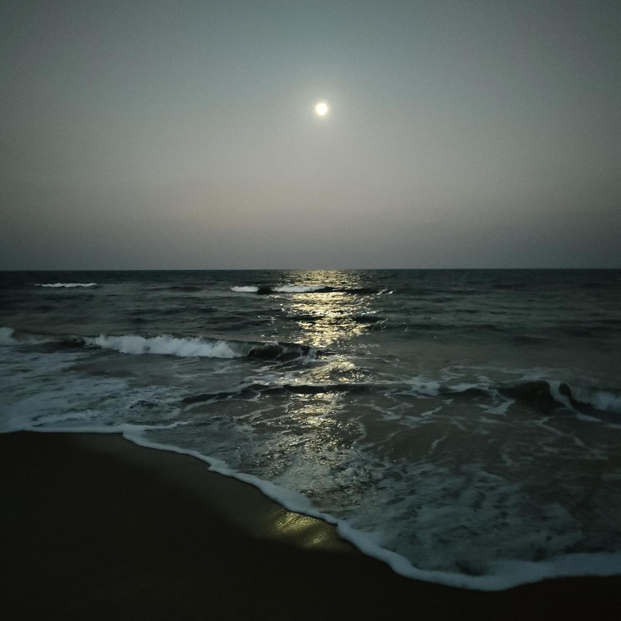 Dkv Beach View Bahur Dış mekan fotoğraf